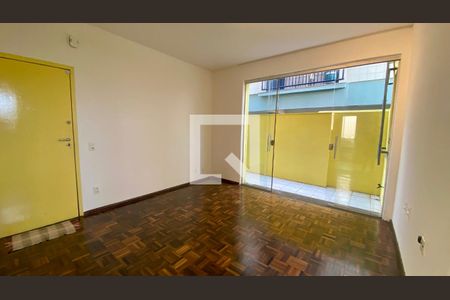 Sala de apartamento para alugar com 2 quartos, 65m² em Padre Eustáquio, Belo Horizonte