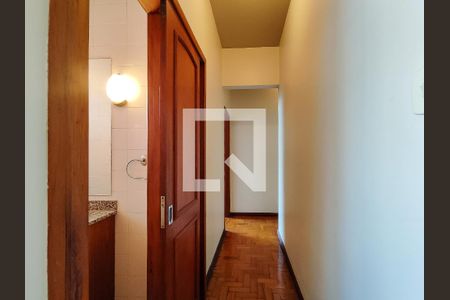 Corredor de apartamento à venda com 3 quartos, 60m² em Maracanã, Rio de Janeiro