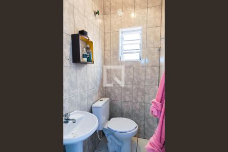 Banheiro da Suite de casa para alugar com 2 quartos, 200m² em Jardim Itapark Velho, Mauá
