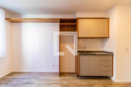 Cozinha de apartamento à venda com 1 quarto, 24m² em Butantã, São Paulo