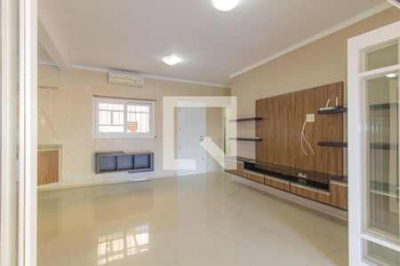Sala de casa à venda com 2 quartos, 120m² em Igara, Canoas