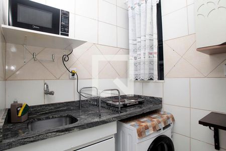 Cozinha + Área de Serviço de apartamento para alugar com 1 quarto, 22m² em Cidade Baixa, Porto Alegre