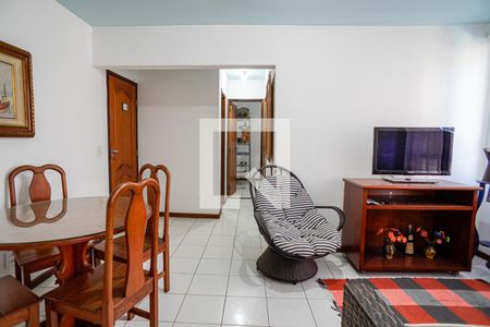 Sala de apartamento para alugar com 2 quartos, 44m² em São Lourenço, Niterói