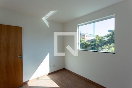 Quarto Suíte de apartamento à venda com 2 quartos, 55m² em Planalto, Belo Horizonte