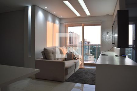 Sala de apartamento para alugar com 2 quartos, 72m² em Novo Mundo, Curitiba