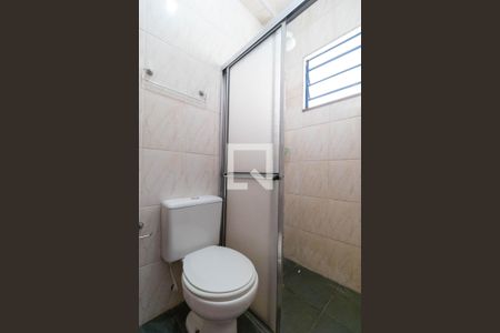Banheiro de kitnet/studio para alugar com 1 quarto, 30m² em Cidade Universitária, Campinas