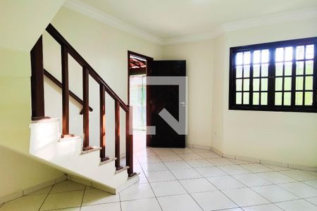 Sala de casa para alugar com 2 quartos, 125m² em Jardim Pilar, Mauá