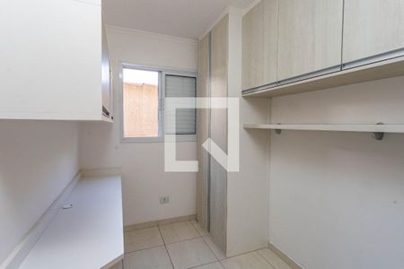 Quarto 1  de apartamento para alugar com 2 quartos, 38m² em Taboão, Diadema
