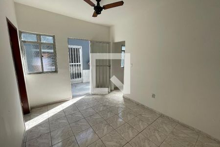 Sala de casa para alugar com 1 quarto, 50m² em Itatiaia, Duque de Caxias