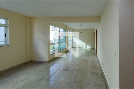 Apartamento para alugar com 130m², 4 quartos e 3 vagasSala