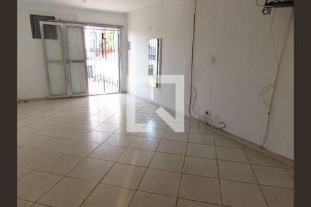 Quarto 1 de casa para alugar com 2 quartos, 187m² em Jardim Monte Alegre, Taboão da Serra