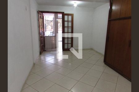 Quarto 2 de casa à venda com 2 quartos, 187m² em Jardim Monte Alegre, Taboão da Serra
