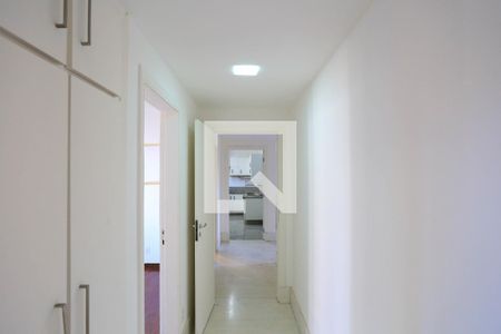 Corredor de apartamento para alugar com 3 quartos, 232m² em Lourdes, Belo Horizonte
