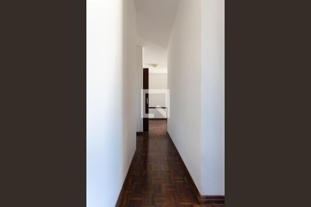 Corredor de apartamento à venda com 3 quartos, 110m² em Santa Monica, Belo Horizonte
