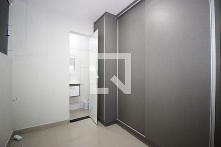 Suíte de apartamento para alugar com 2 quartos, 44m² em Setor Habitacional Vicente Pires, Brasília