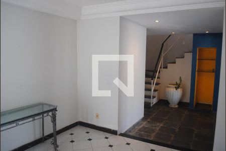 Sala  de casa para alugar com 5 quartos, 550m² em Piatã, Salvador