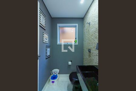 Lavabo de casa para alugar com 3 quartos, 234m² em Vila Isabel, Osasco