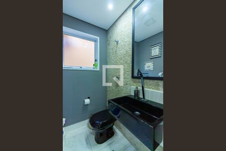 Lavabo de casa para alugar com 3 quartos, 234m² em Vila Isabel, Osasco