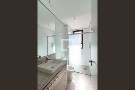Banheiro de apartamento à venda com 3 quartos, 94m² em Savassi , Belo Horizonte