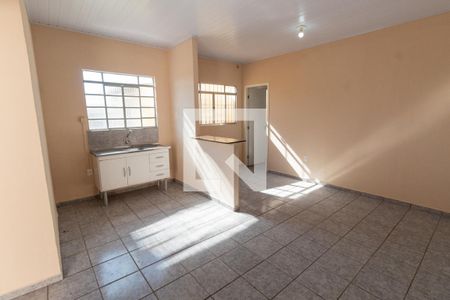 Casa para alugar com 35m², 1 quarto e sem vagaSala e Cozinha