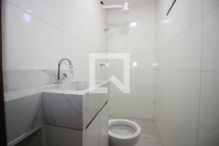 Banheiro Social de apartamento para alugar com 1 quarto, 30m² em St. Hab. Vicente Pires, Brasília