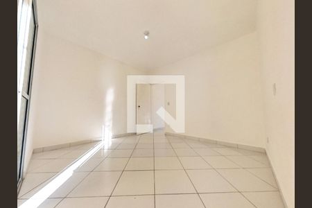 Kitnet de casa para alugar com 1 quarto, 26m² em Jardim Regina, São Paulo