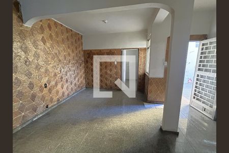 Sala de casa à venda com 1 quarto, 90m² em Irajá, Rio de Janeiro