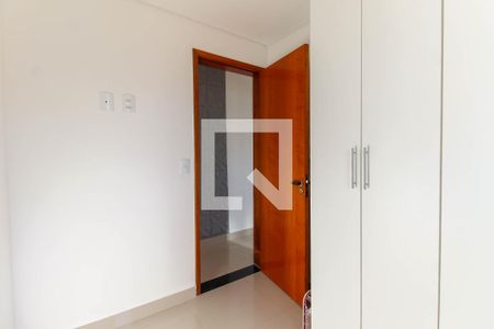 Quarto 2 de apartamento para alugar com 2 quartos, 42m² em Jardim Helena, São Paulo