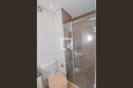 Banheiro de apartamento para alugar com 1 quarto, 48m² em Vila Tolstoi, São Paulo