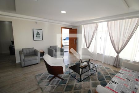 Sala de casa à venda com 4 quartos, 250m² em Vila Isolina Mazzei, São Paulo