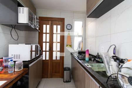 Casa à venda com 240m², 4 quartos e 3 vagas Casa à venda com 240m², 4 quartos e 3 vagasCozinha