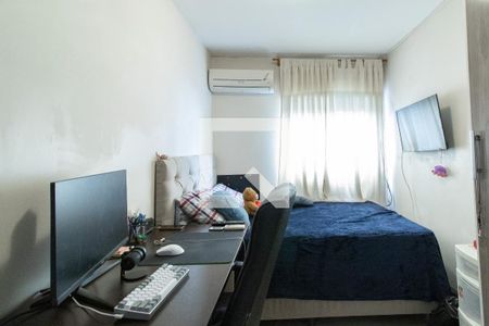 Quarto 2 de casa para alugar com 4 quartos, 240m² em Navegantes, Porto Alegre