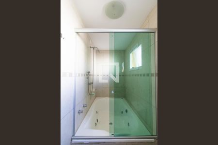 Casa à venda com 240m², 4 quartos e 3 vagas Casa à venda com 240m², 4 quartos e 3 vagasBanheiro Quarto 4