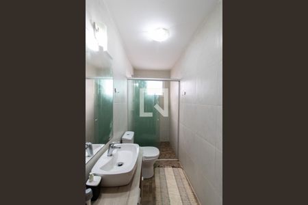 Casa à venda com 240m², 4 quartos e 3 vagas Casa à venda com 240m², 4 quartos e 3 vagasBanheiro Quarto 4