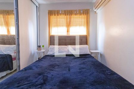 Casa à venda com 240m², 4 quartos e 3 vagas Casa à venda com 240m², 4 quartos e 3 vagasQuarto 4