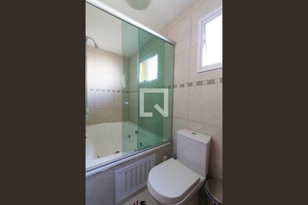 Casa à venda com 240m², 4 quartos e 3 vagas Casa à venda com 240m², 4 quartos e 3 vagasBanheiro Quarto 4