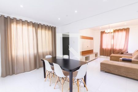 Sala de apartamento para alugar com 1 quarto, 58m² em Centro, Curitiba