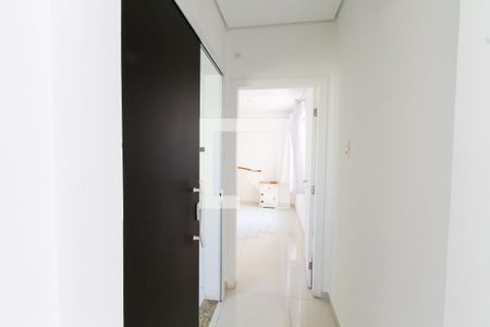 Corredor de apartamento para alugar com 1 quarto, 58m² em Centro, Curitiba