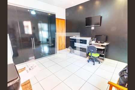 Suíte 1 de casa à venda com 3 quartos, 160m² em Vila Bertioga, São Paulo