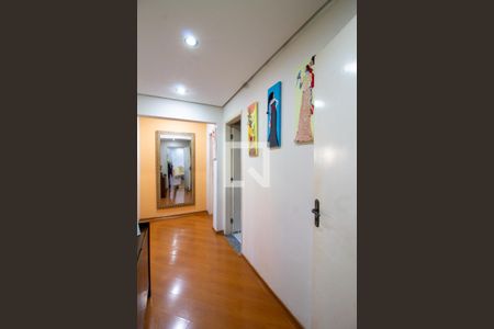 Corredor de apartamento para alugar com 4 quartos, 147m² em Vila Galvão, Guarulhos