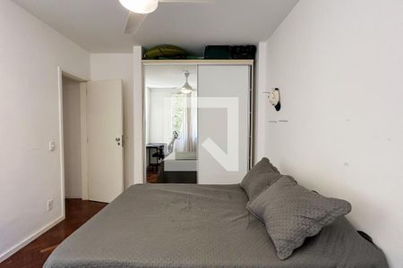 Quarto 01Quarto 01 de apartamento para alugar com 2 quartos, 80m² em Copacabana, Rio de Janeiro
