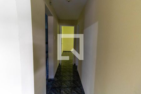 Corredor de casa para alugar com 2 quartos, 118m² em Rocha, São Gonçalo