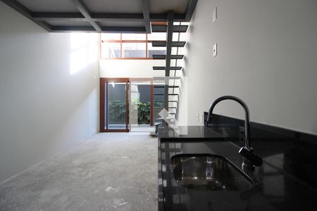 Sala/Cozinha de apartamento à venda com 1 quarto, 40m² em Jardim das Bandeiras, São Paulo