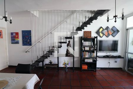 Sala de apartamento para alugar com 3 quartos, 176m² em Pitangueiras, Guarujá