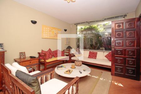 Sala de casa à venda com 3 quartos, 127m² em Vila Ida, São Paulo