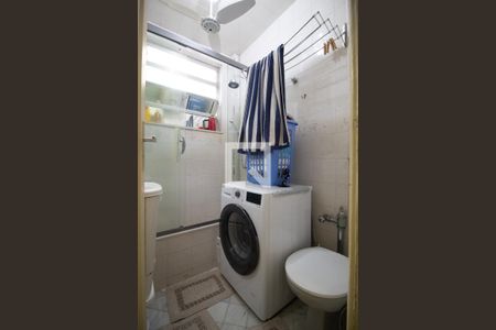 Banheiro social de apartamento à venda com 1 quarto, 50m² em Copacabana, Rio de Janeiro
