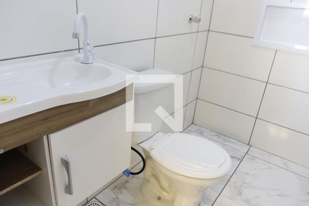 Banheiro de apartamento para alugar com 1 quarto, 35m² em Quitaúna, Osasco