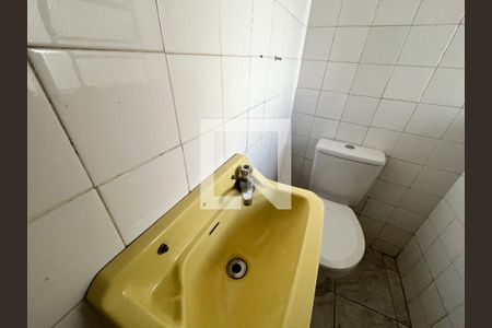 Lavabo de casa à venda com 4 quartos, 165m² em Vila Guarani, São Paulo