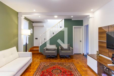 Sala de casa à venda com 4 quartos, 250m² em Perdizes, São Paulo