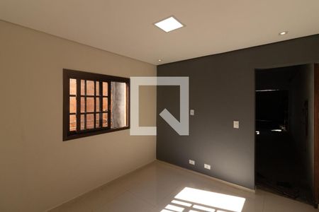 Sala de casa para alugar com 1 quarto, 50m² em Jardim Campo Limpo, Embu das Artes